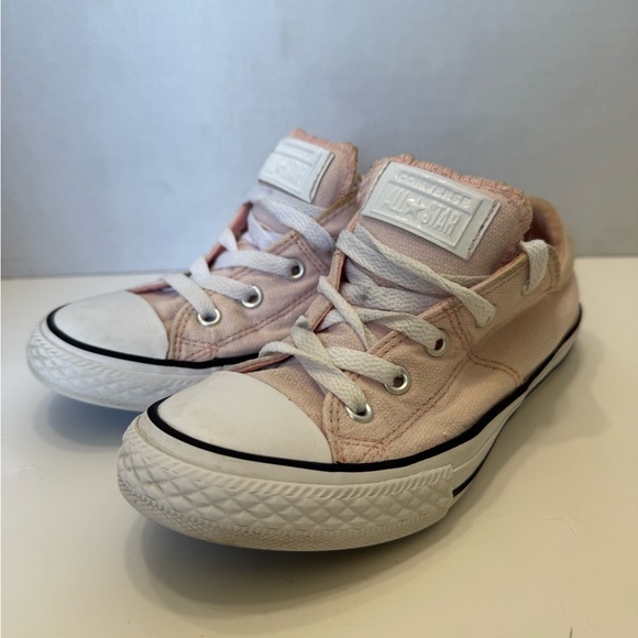 Converse Kids Light Pink Low-Top Sneakers - Picture 1 of 12
